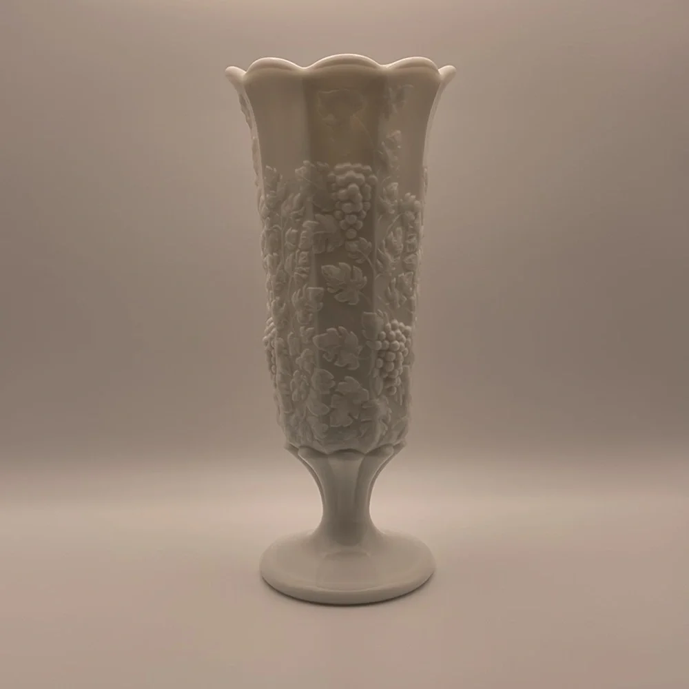 Westmoreland White Milk Glass Vase with Elegant Accents‎